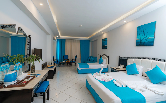 King Tut Aqua Park Beach Resort