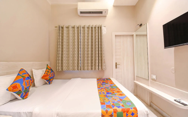 Fabhotel Kitchen Q Inn