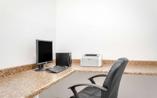 Super 8 by Wyndham Price