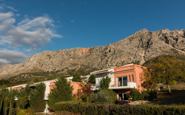 Thalassa Hotel