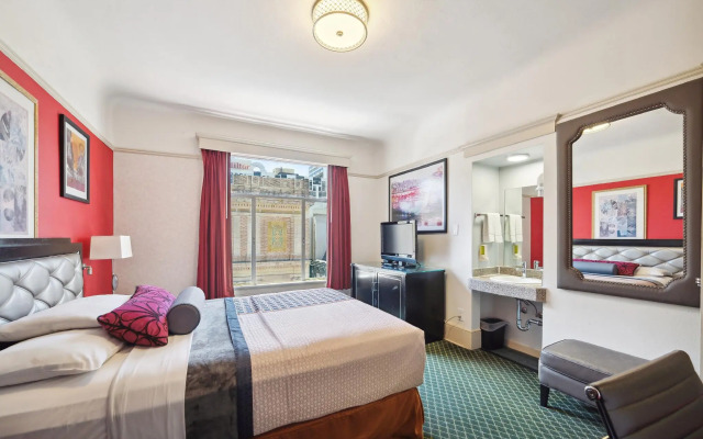 Union Square Plaza Hotel