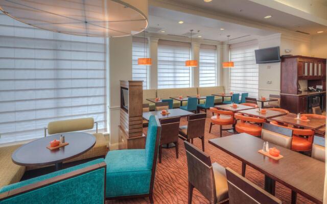 Hilton Garden Inn Shelton