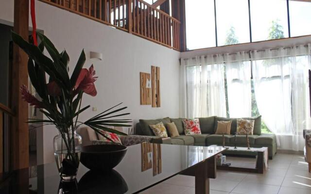 Casa Villa Jade - 10km de Río Celeste