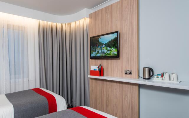 Holiday Inn Express Glasgow Airport, an IHG Hotel