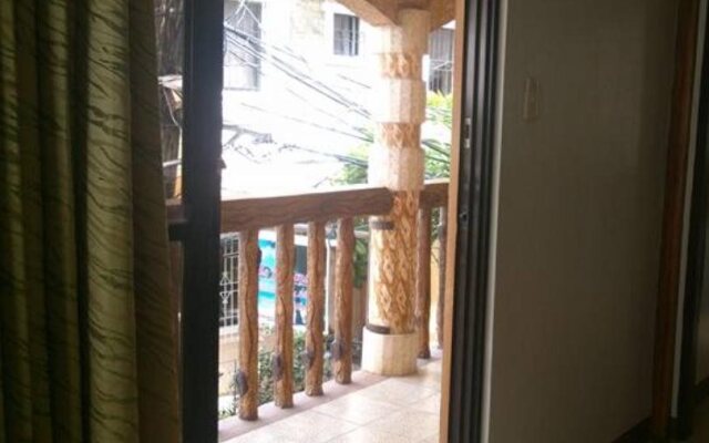 Double Diamond Inn Guest House