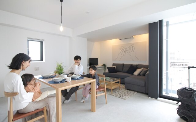 bHotel