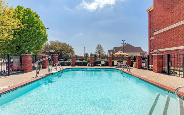 Comfort Suites McKinney - Allen