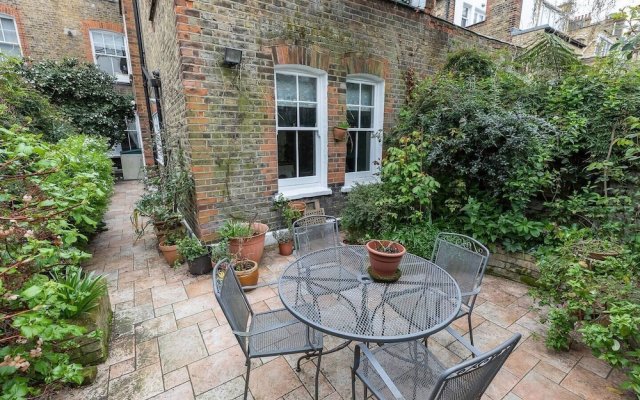 Elegant 2Br Flat W/ Garden Close To Battersea Park