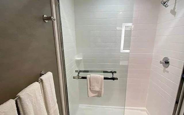 La Quinta Inn & Suites by Wyndham DeSoto
