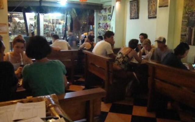 Flamboyan Guest House