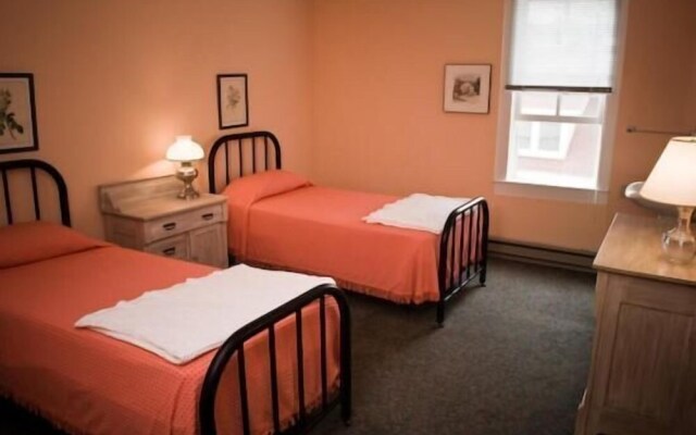 Fountain Point Resort