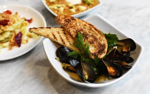 The Madison Concourse Hotel and Governor's Club