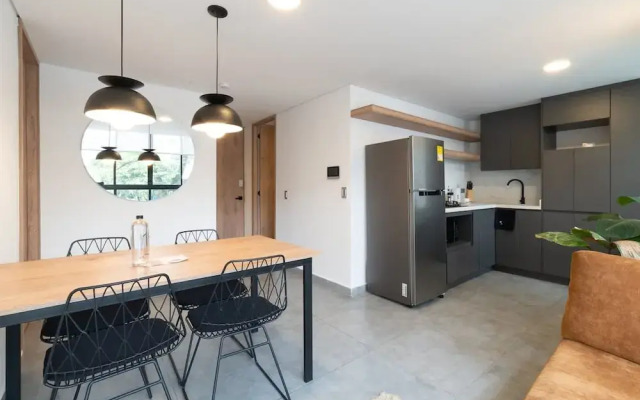 w Laureles 2BR w City Views