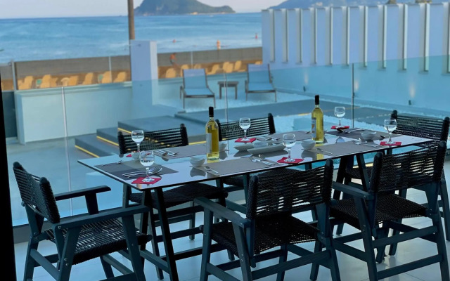 Poseidon Beach Hotel