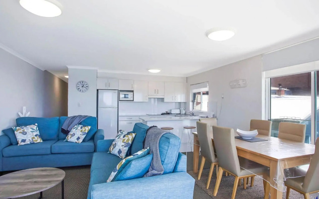 Sapphire Waters Unit 3