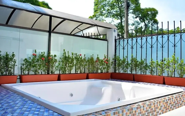 Hotel Flamingo Cali