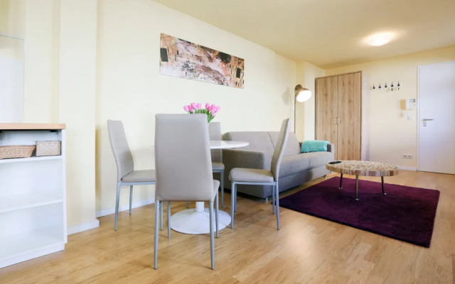 Amaroo Apartments BB 40