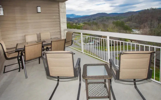Whispering Pines 544