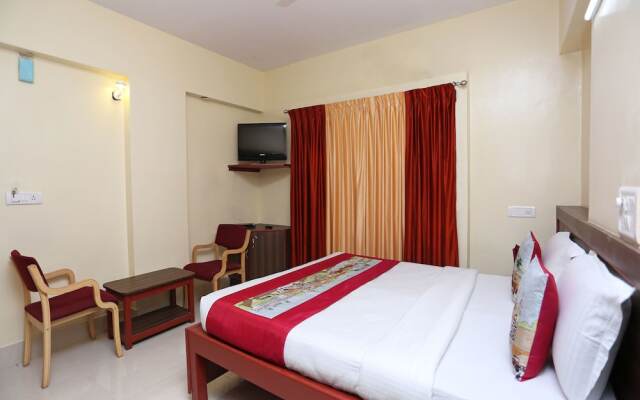 OYO 9904 Vyshakh Hotel