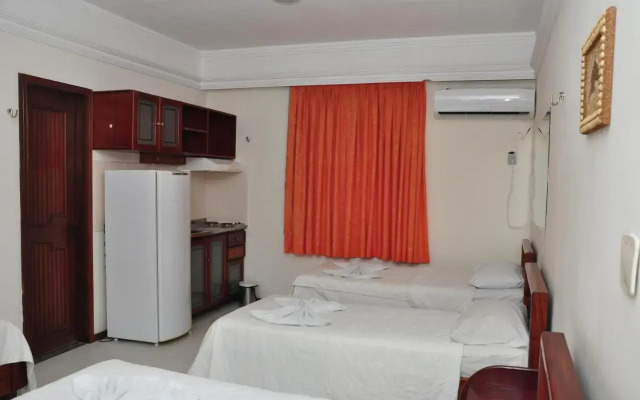 Machado's Plaza Hotel