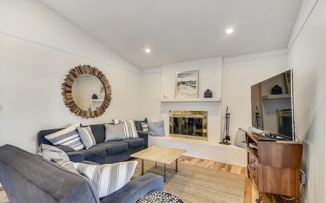 336 Hickman Street by Long & Foster