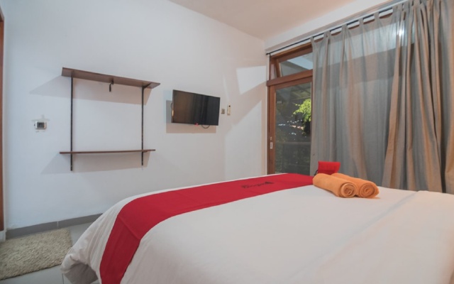 RedDoorz @ Rumah Kiboku – Guest Rooms – Bandung