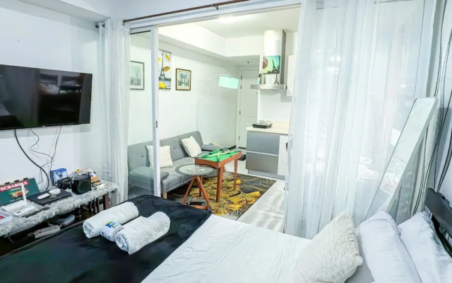 Stunning 1-bed Apartment in Paranaque