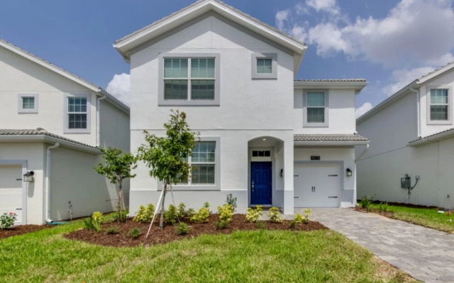 6 Bedroom 5 Bathroom Villa 1573sw