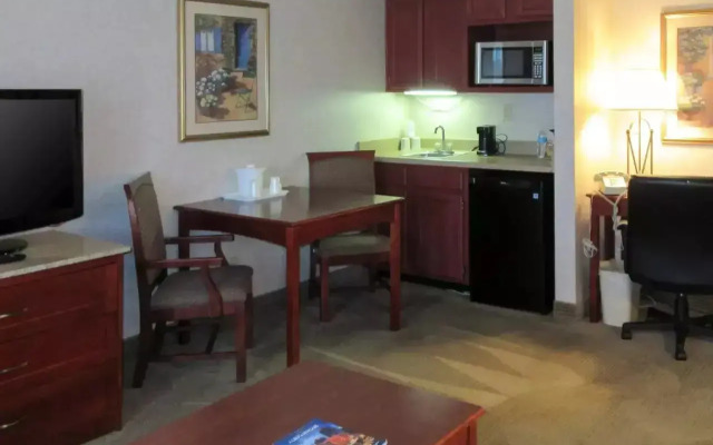 Quality Inn & Suites Albuquerque Downtown - University