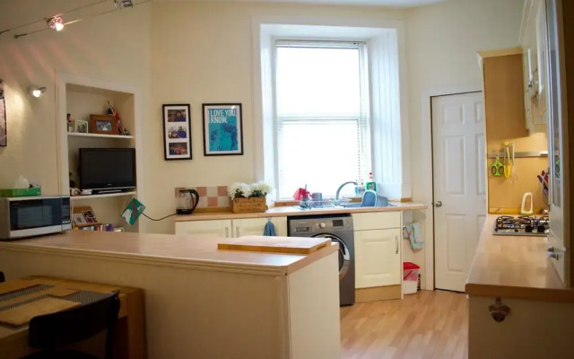 Stylish 1 Bedroom Edinburgh Home