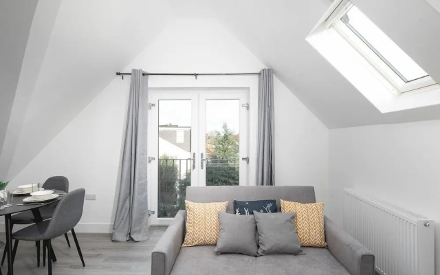 Skyvillion -vineyard Court- Enfield 1bed With Balcony