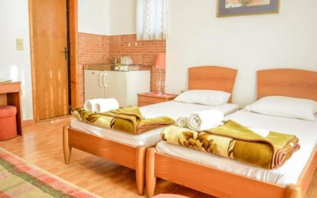 Apartments Drobni Pijesak
