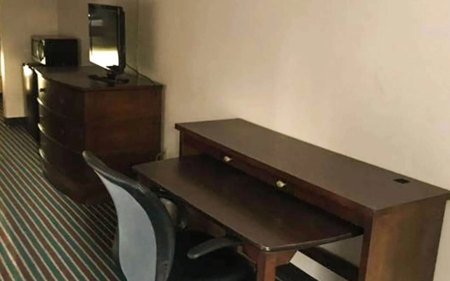 Magnuson Hotel Marietta