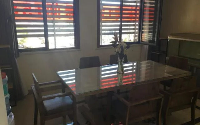 Ease Hotel (Beijing Yuegezhuang Bridge)