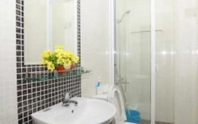 RedDoorz Plus @ Pham Ngu Lao 2