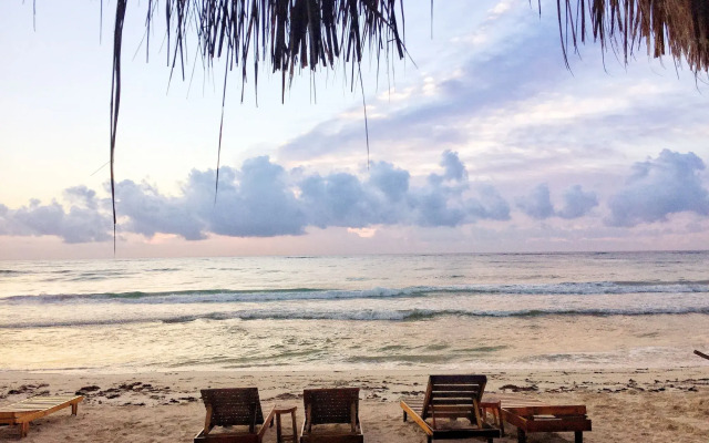Playa Canek Beachfront Eco Hotel