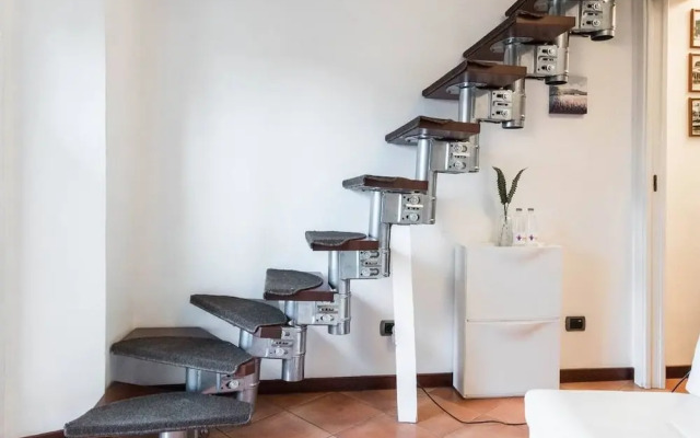 Altido Navigli by Night