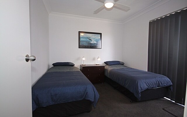 Skyline, Unit 8/12 Thurlow Avenue