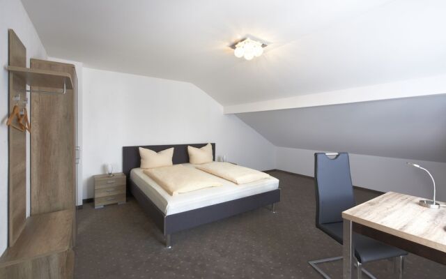 HOTEL NEW IN - Ingolstadt - Gaimersheim