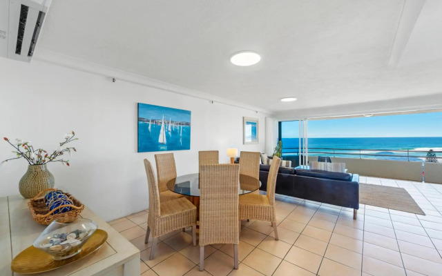 Zenith Ocean Front Apartments