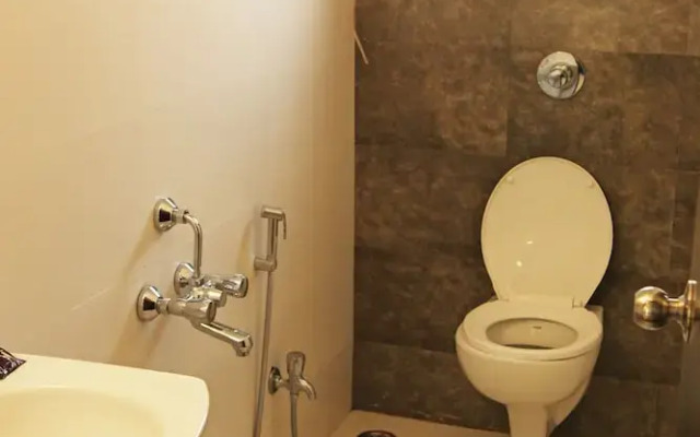 Saburi Service Apartments