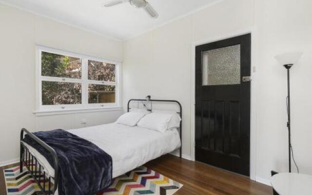 Whitecaps, 26 East Street