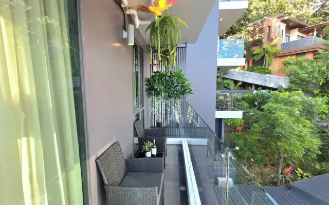 Room-a302-partial Seaview Pool View 1bed