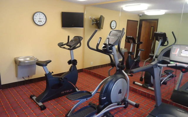 Town House Extended Stay Hotel Downtown