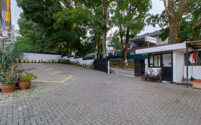 Alvin Residence by OYO Rooms