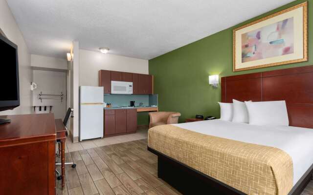 Travelodge Suites by Wyndham Lake Okeechobee