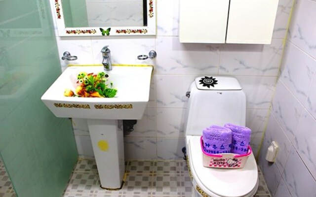 Hoengseong Lovehouse Pension