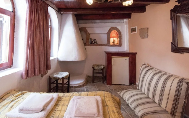 Traditional Apartment in Elounda