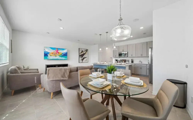 634 Longboat Drive