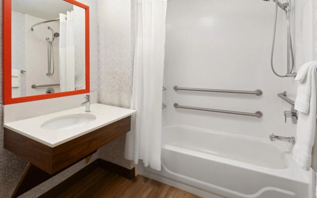 Hampton Inn & Suites Scottsburg